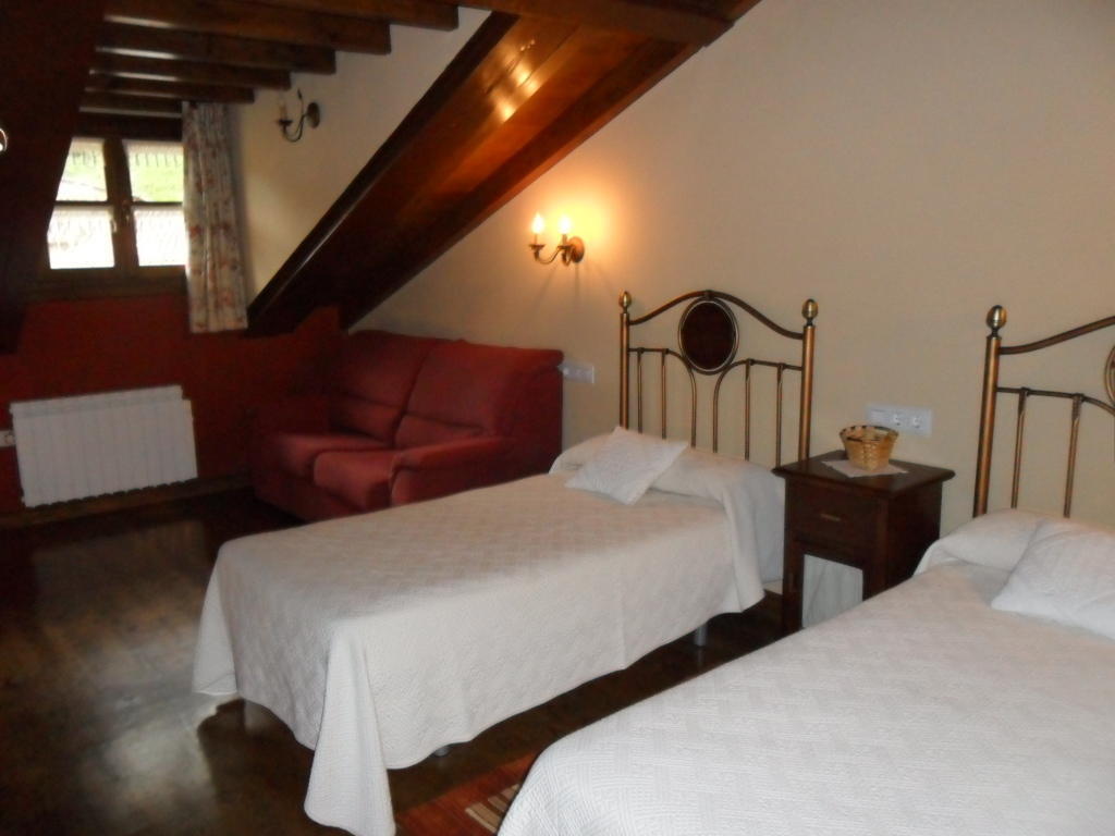 Apartamentos Rurales Los Villares Colunga Camera foto